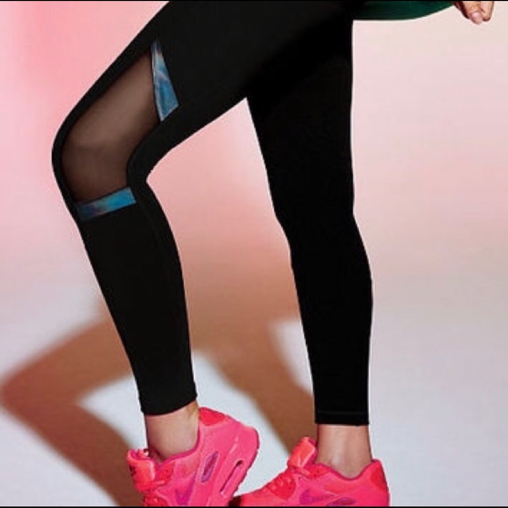 Victoria's Secret Ultimate Reflective Mesh Legging